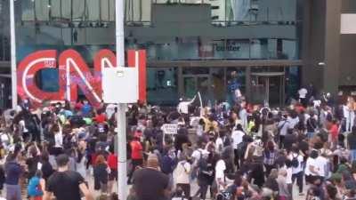 CNN HQ being destroyed by protesters