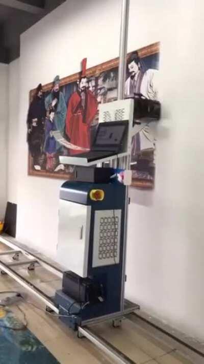 Wall painting machine