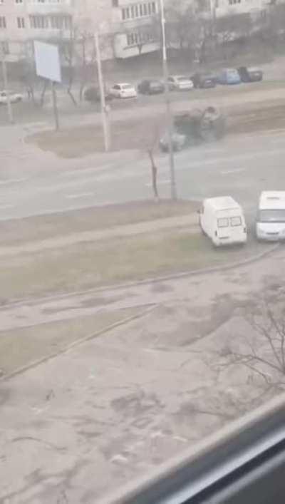 Ukrainian ambush a truck, you will see the armor carrier also who run over the car.