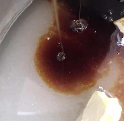 How this syrup spirals into the water